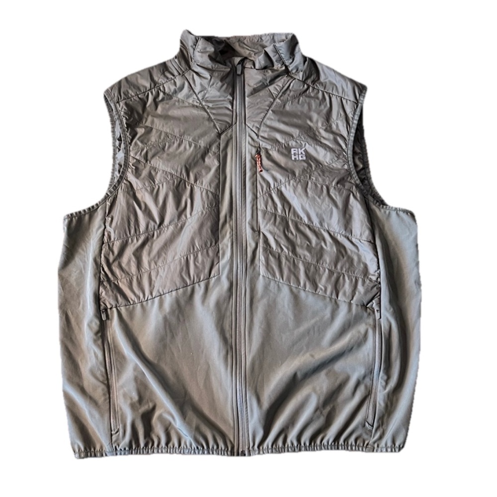 Duluth Trading Men’s AKHG Outer Limit Hybrid vest in Olive Green Size XL